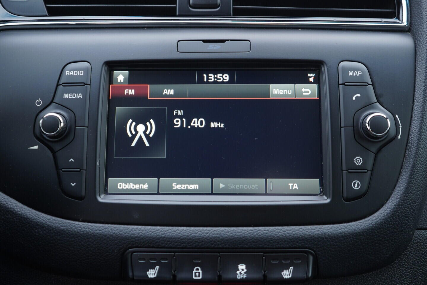 OV190V10794_33.webp_CEED GT-line 1.6 CRDi 100 kW automat