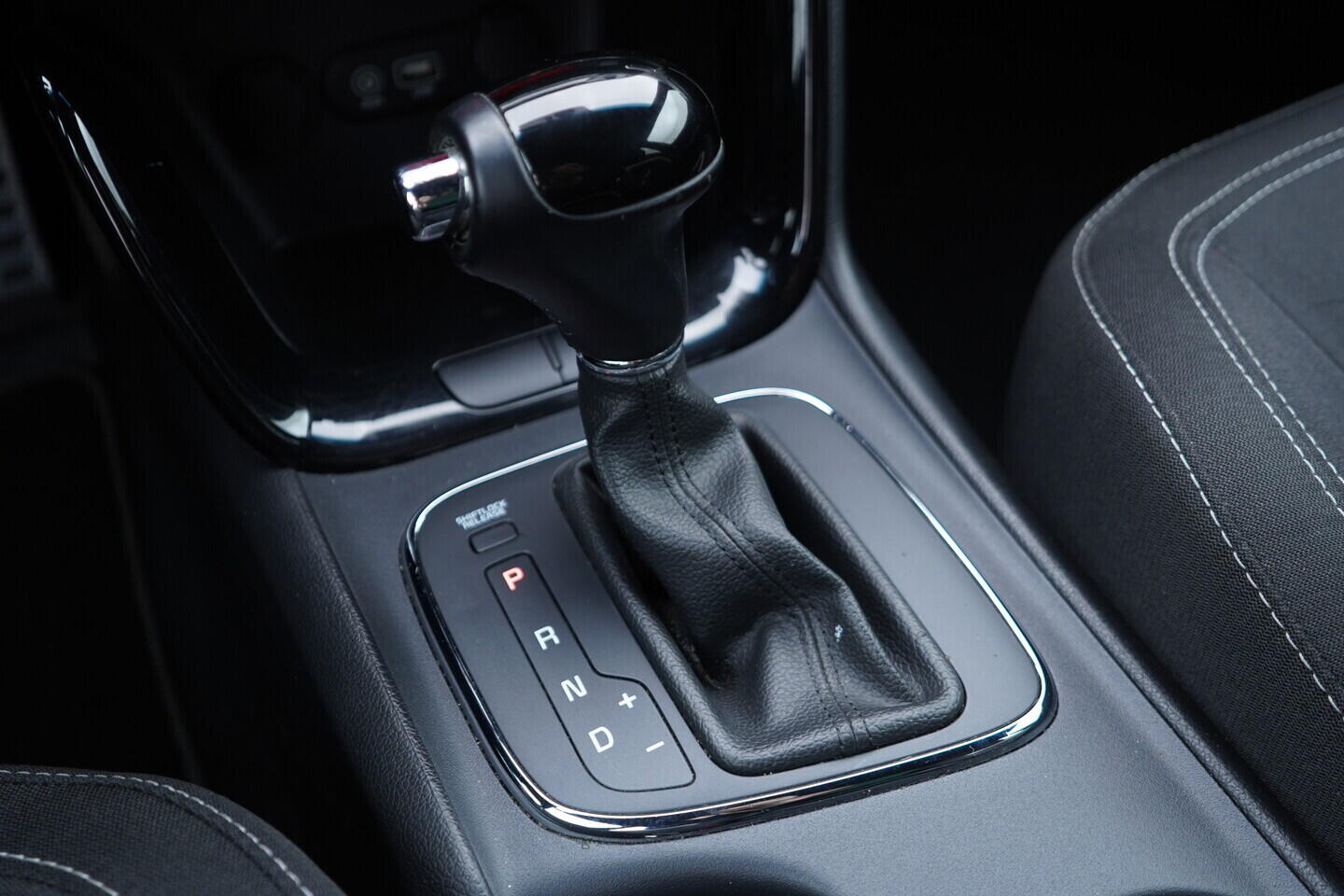 OV190V10794_36.webp_CEED GT-line 1.6 CRDi 100 kW automat