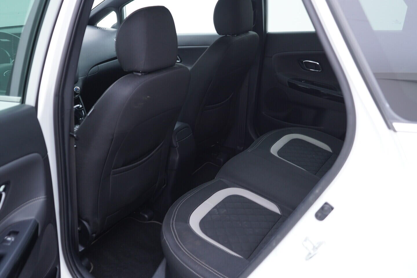 OV190V10794_37.webp_CEED GT-line 1.6 CRDi 100 kW automat