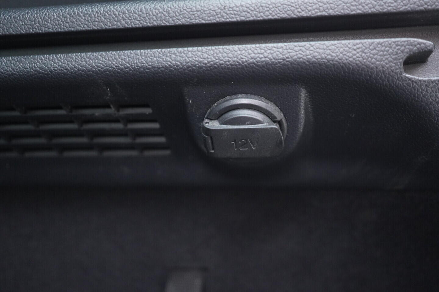 OV190V10794_40.webp_CEED GT-line 1.6 CRDi 100 kW automat