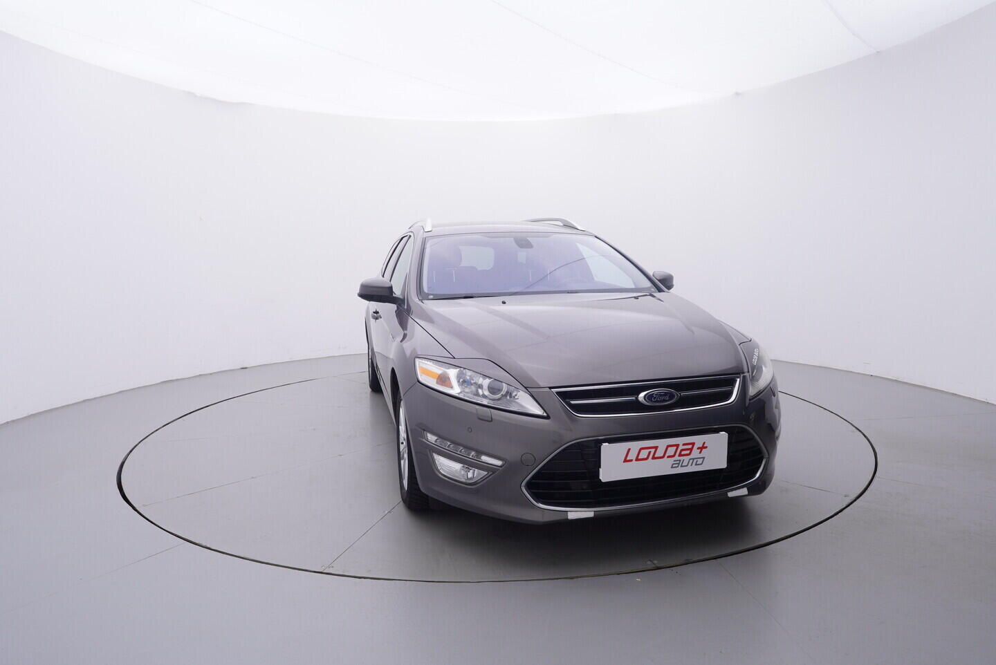 OV190V10795_17.webp_MONDEO  2.0 Tdci 103 kW manuál