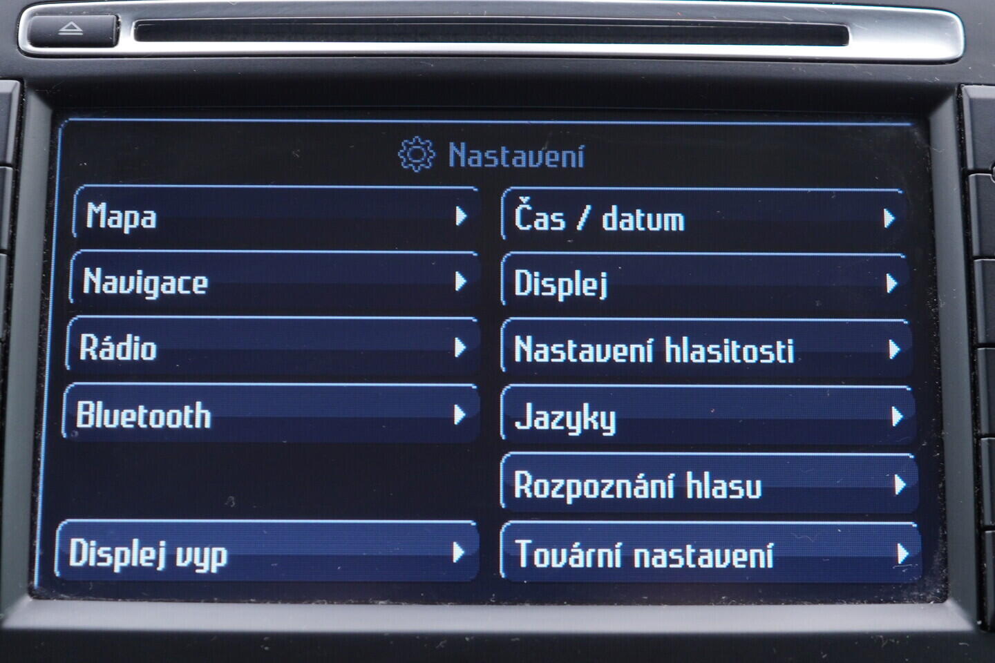 OV190V10795_28.webp_MONDEO  2.0 Tdci 103 kW manuál