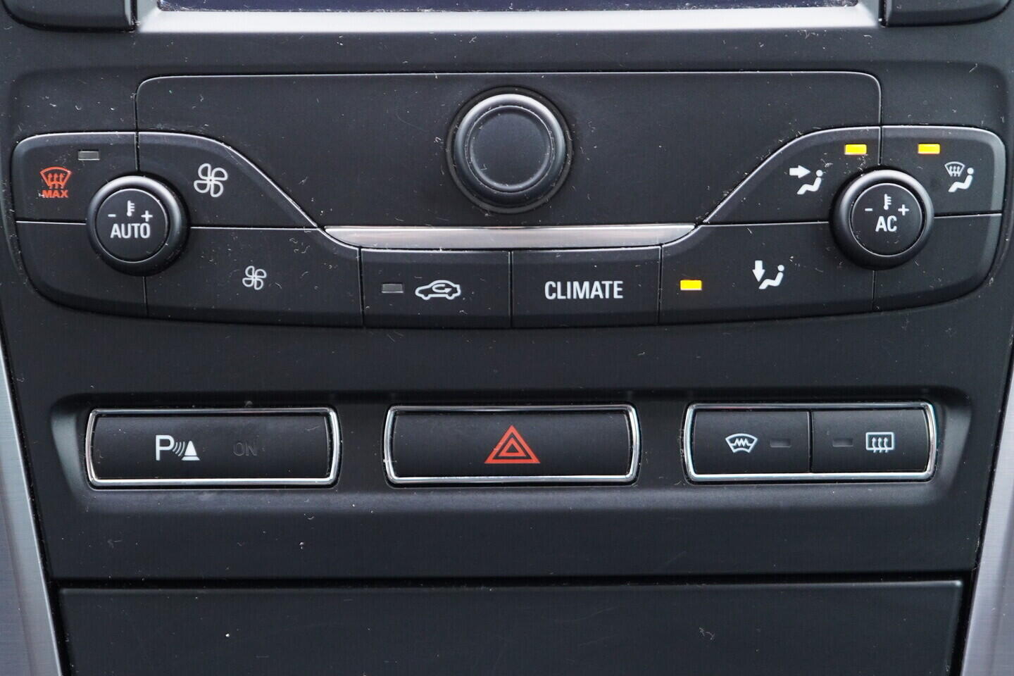 OV190V10795_32.webp_MONDEO  2.0 Tdci 103 kW manuál