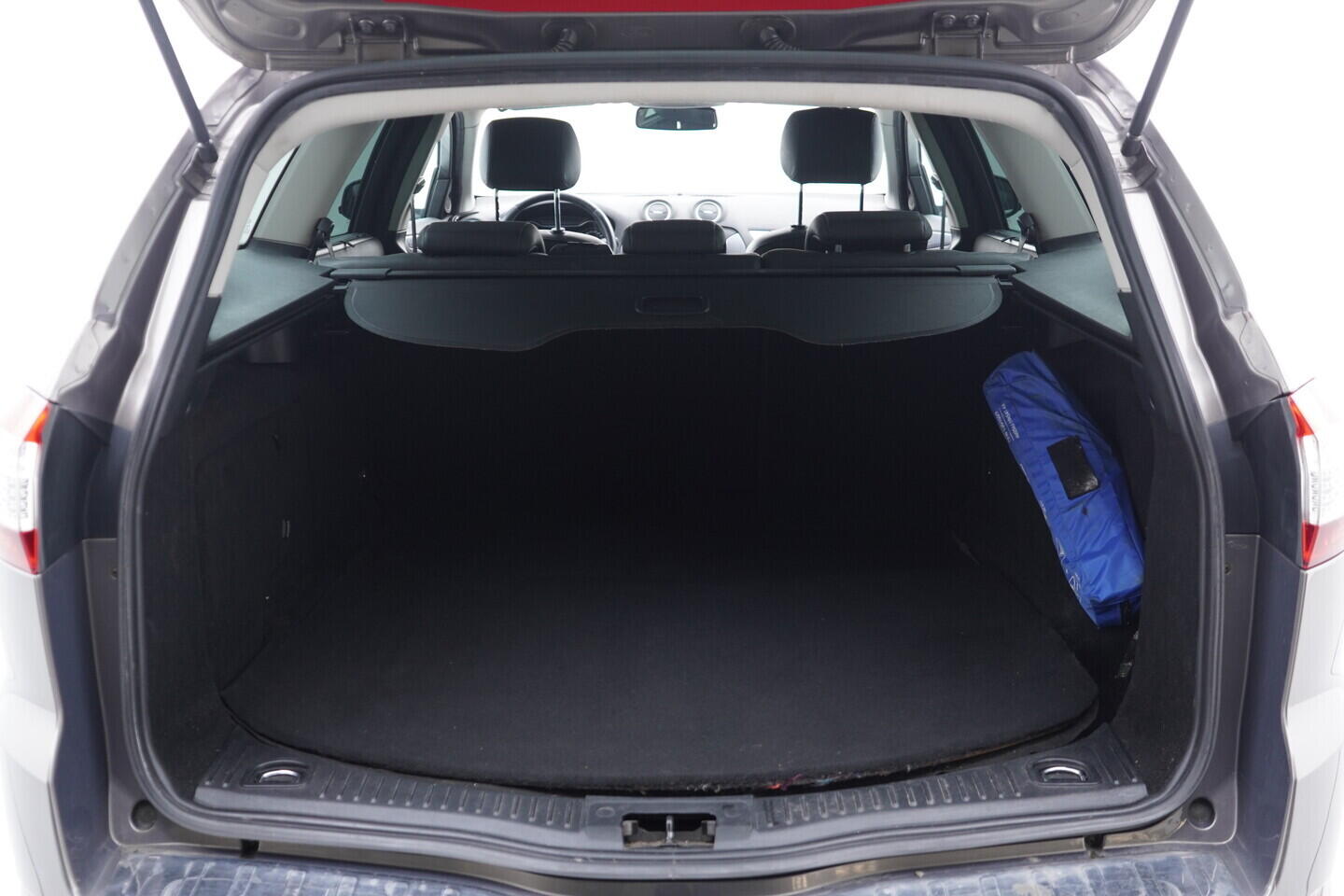 OV190V10795_36.webp_MONDEO  2.0 Tdci 103 kW manuál