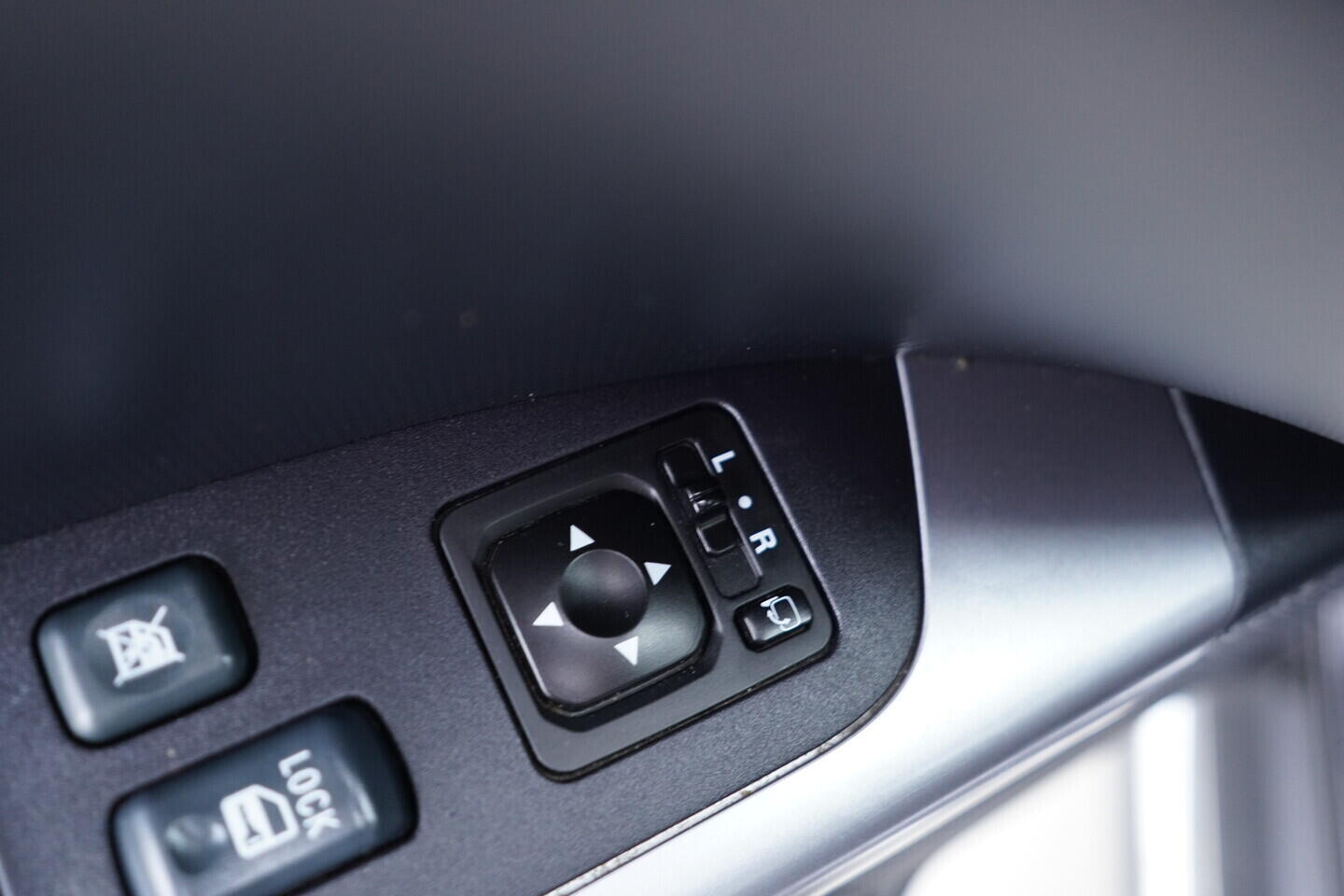 OV190V10796_21.webp_OUTLANDER  2.3 DI-D 130 kW manuál