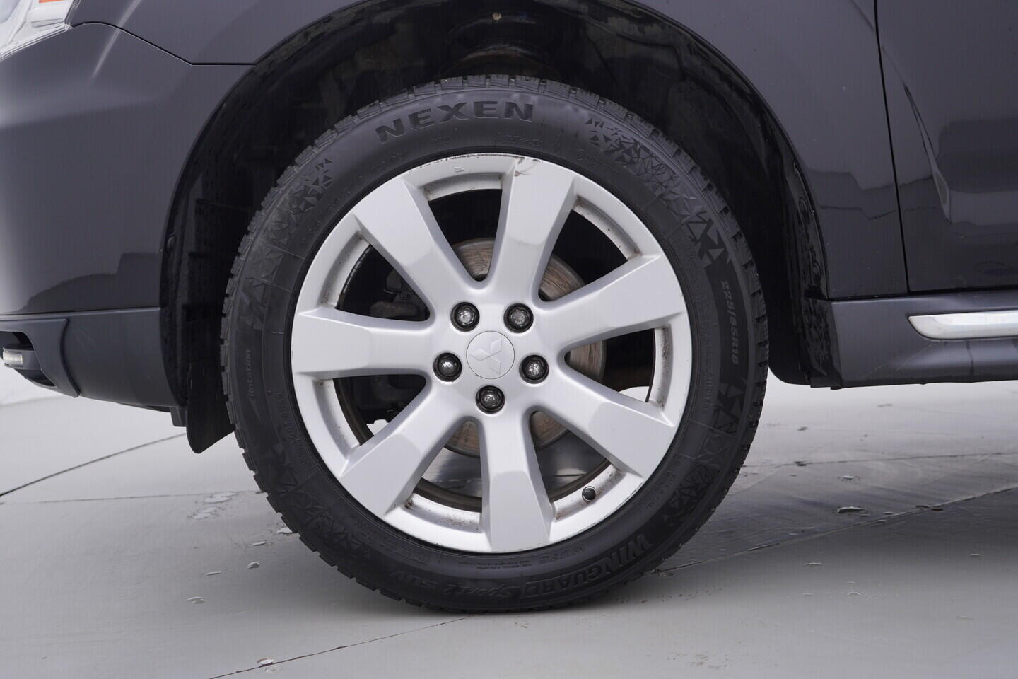 OV190V10796_36.webp_OUTLANDER  2.3 DI-D 130 kW manuál