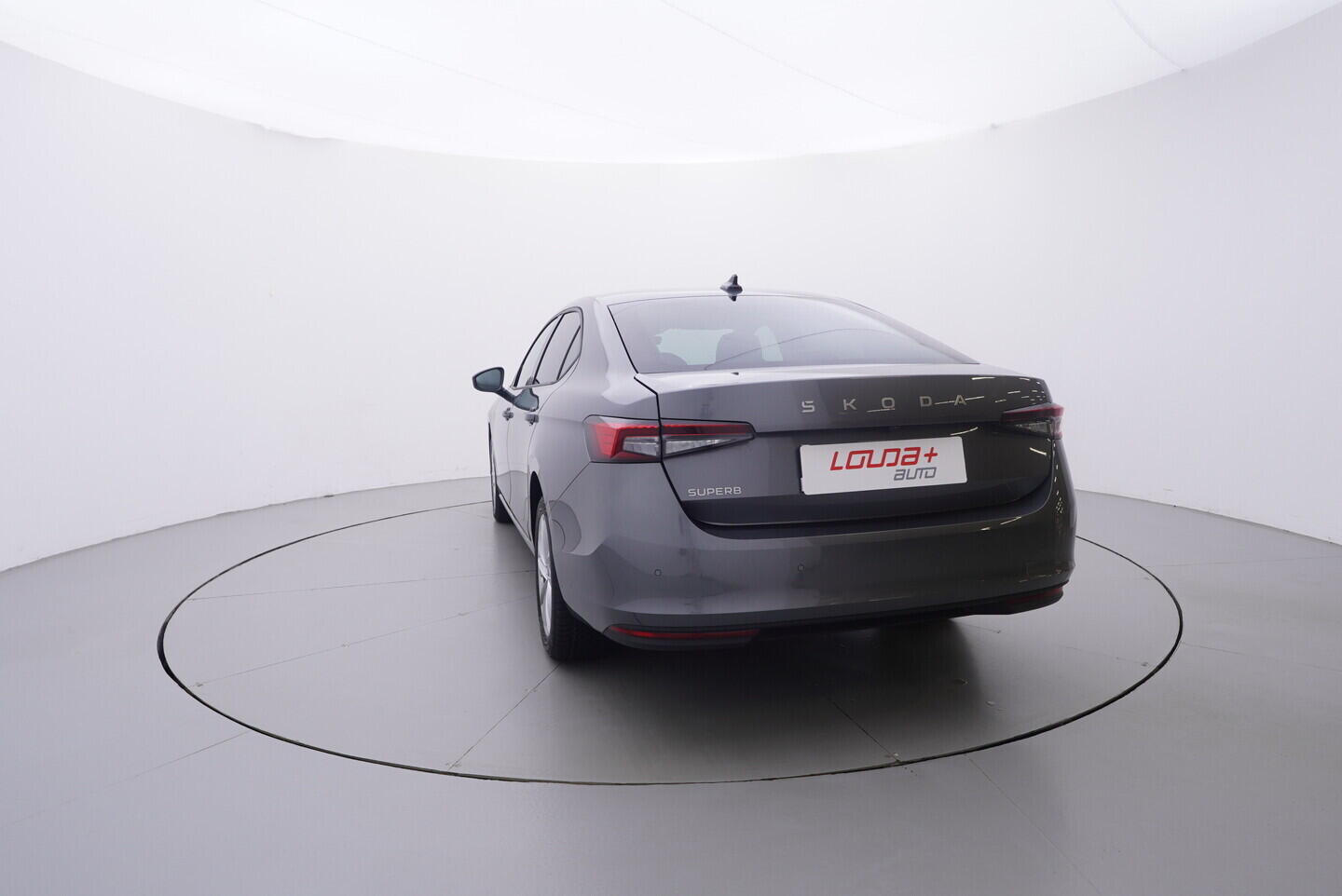 OV190V10798_13.webp_SUPERB Selection 2.0 TDI 110 kW automat, DPH