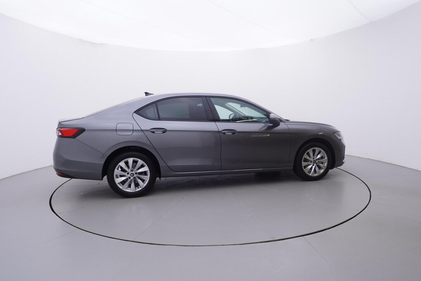 OV190V10798_15.webp_SUPERB Selection 2.0 TDI 110 kW automat, DPH