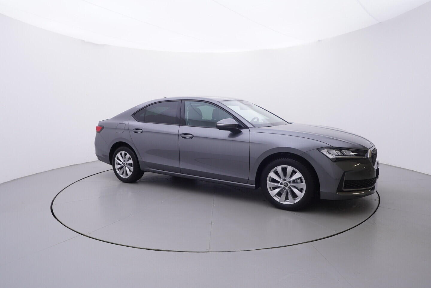 OV190V10798_16.webp_SUPERB Selection 2.0 TDI 110 kW automat, DPH