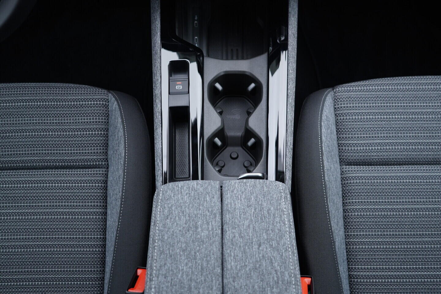 OV190V10798_32.webp_SUPERB Selection 2.0 TDI 110 kW automat, DPH