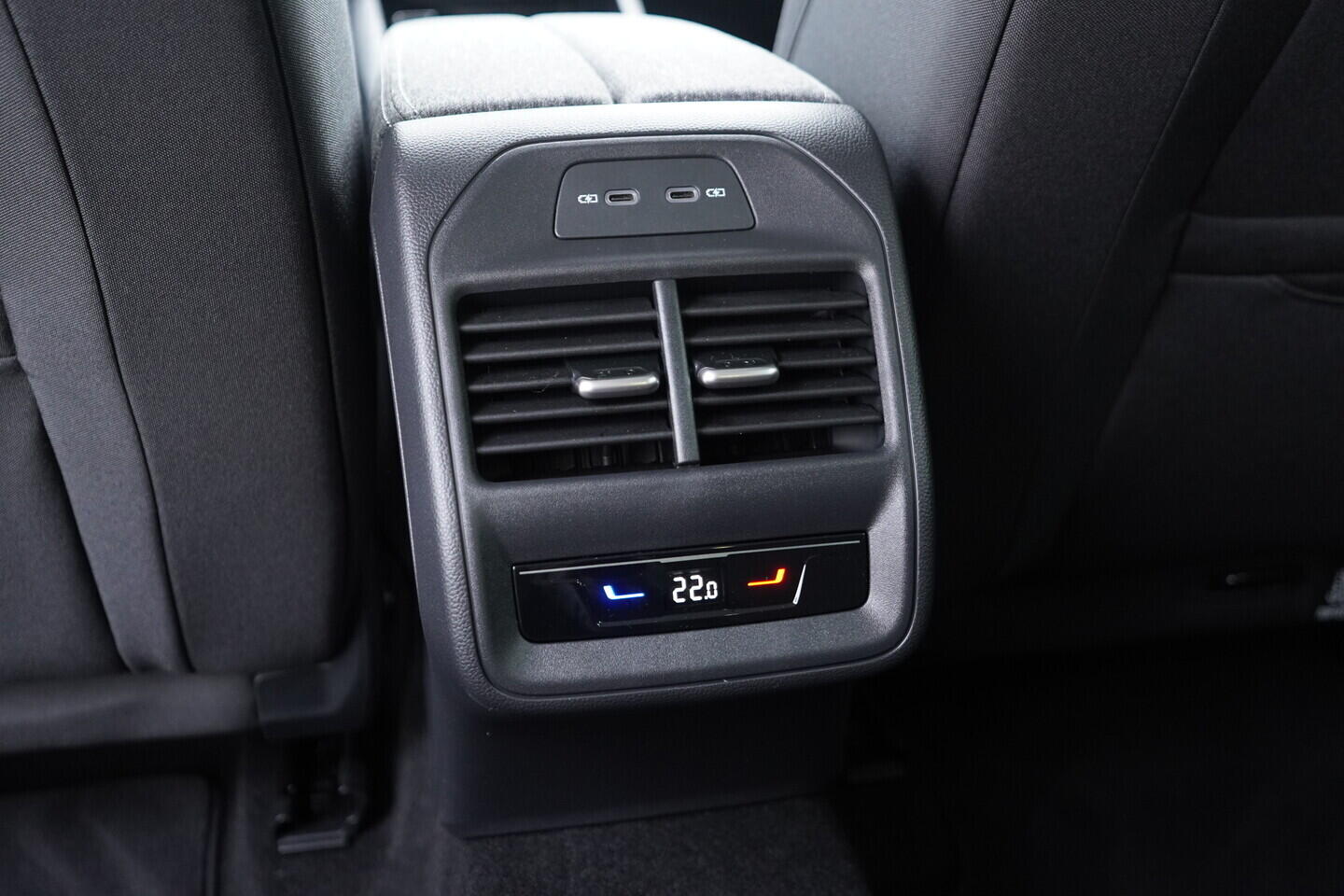 OV190V10798_35.webp_SUPERB Selection 2.0 TDI 110 kW automat, DPH