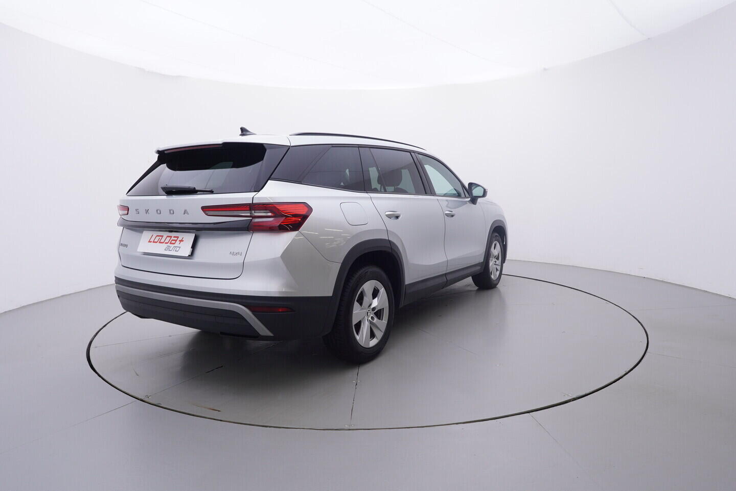 OV190V10799_14.webp_KODIAQ Selection 2.0 TDI 142 kW automat, DPH