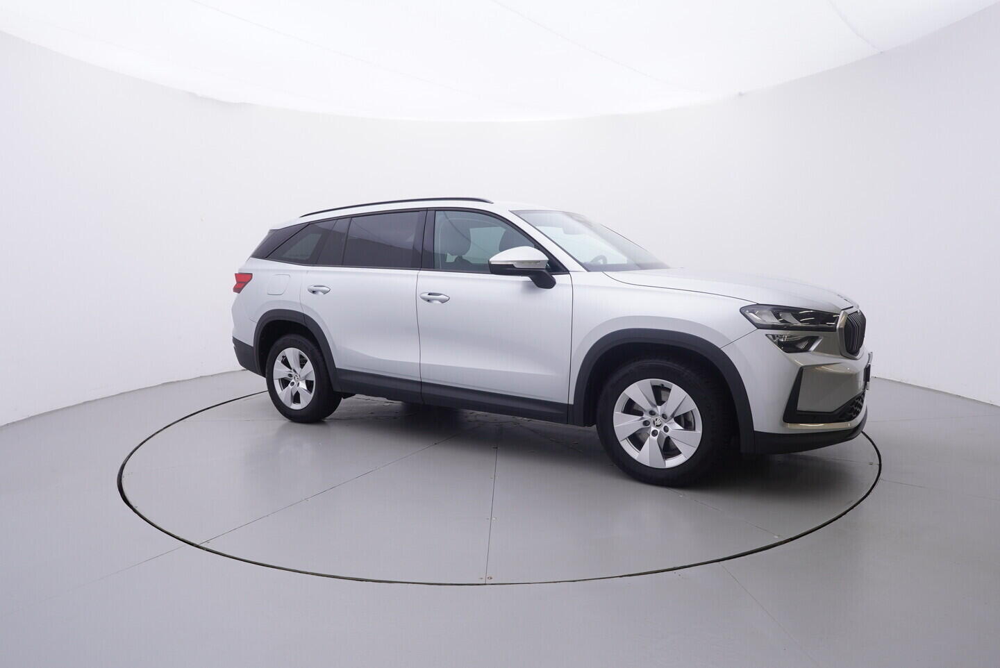 OV190V10799_16.webp_KODIAQ Selection 2.0 TDI 142 kW automat, DPH