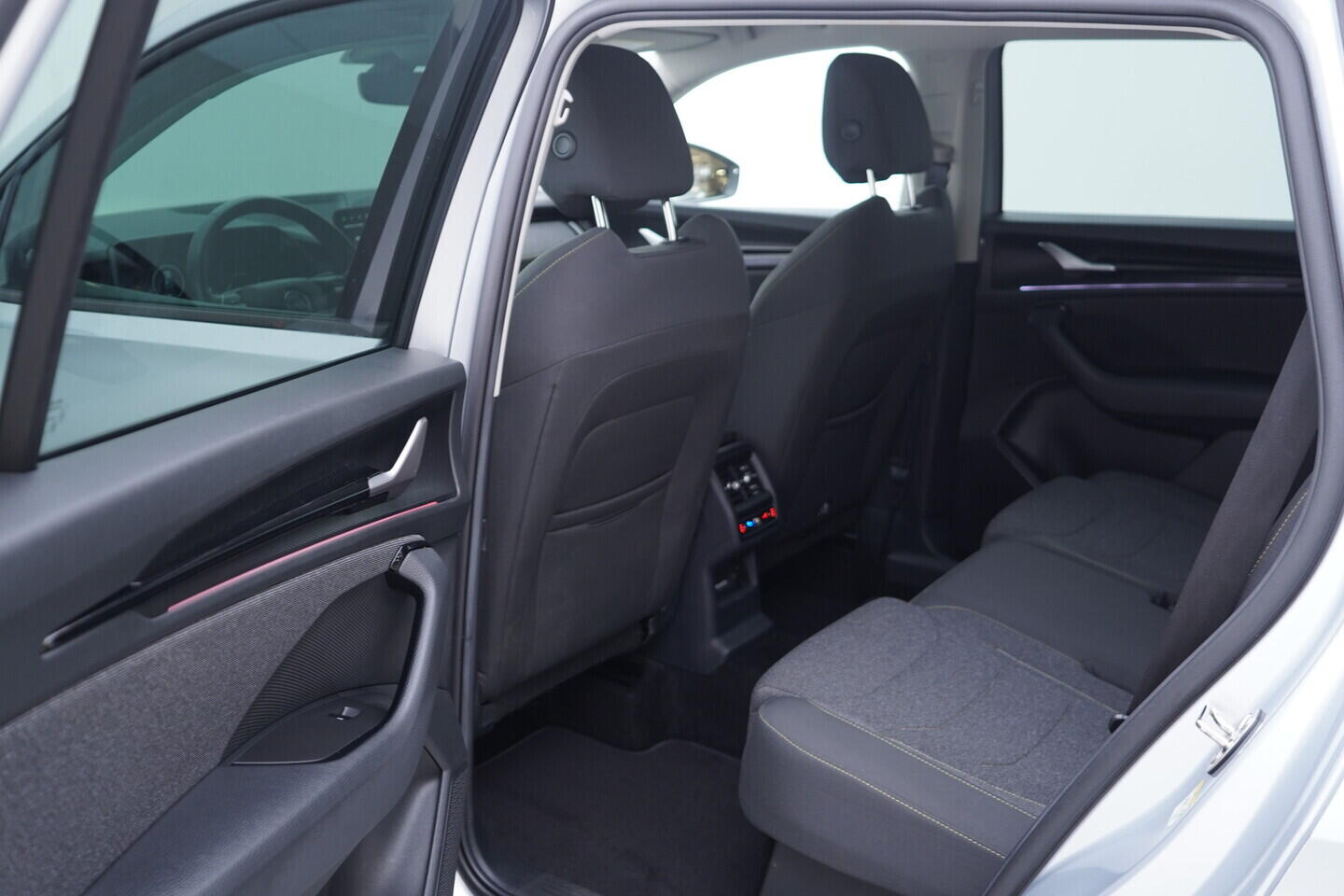 OV190V10799_39.webp_KODIAQ Selection 2.0 TDI 142 kW automat, DPH