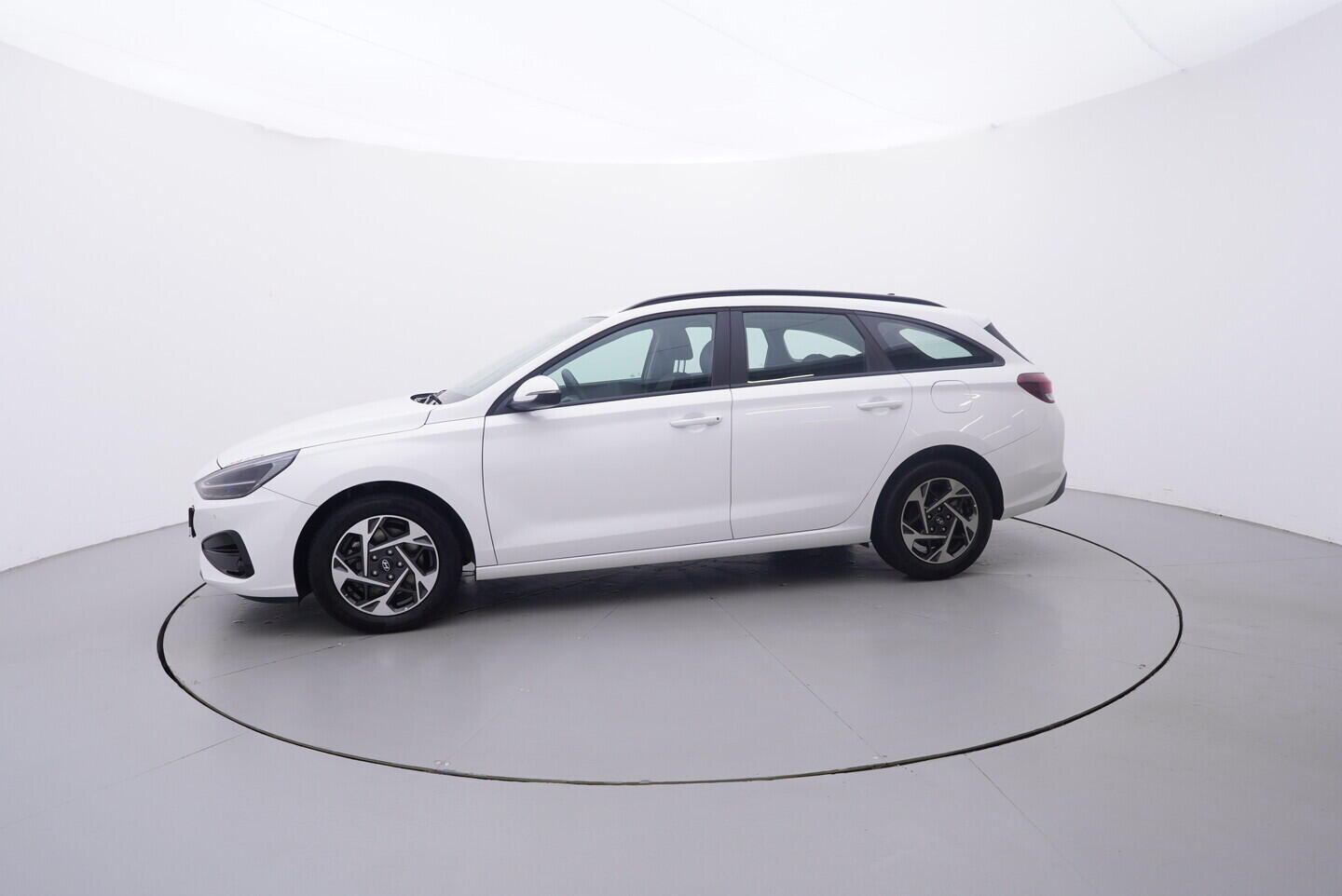 OV190V10802_11.webp_I30 Smart 1.0  74 kW automat, DPH