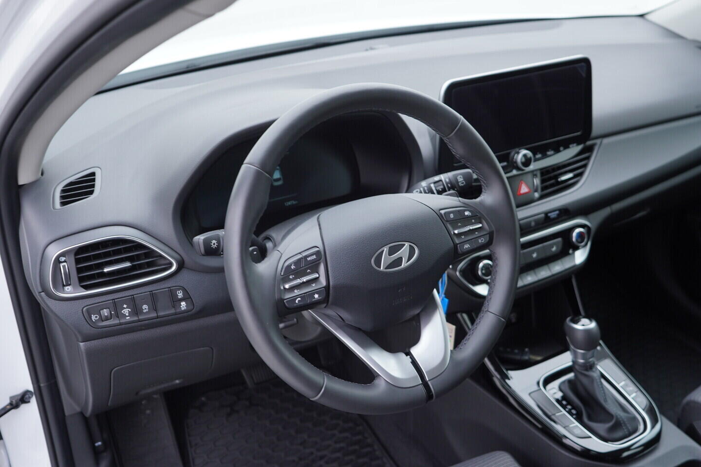 OV190V10802_21.webp_I30 Smart 1.0  74 kW automat, DPH