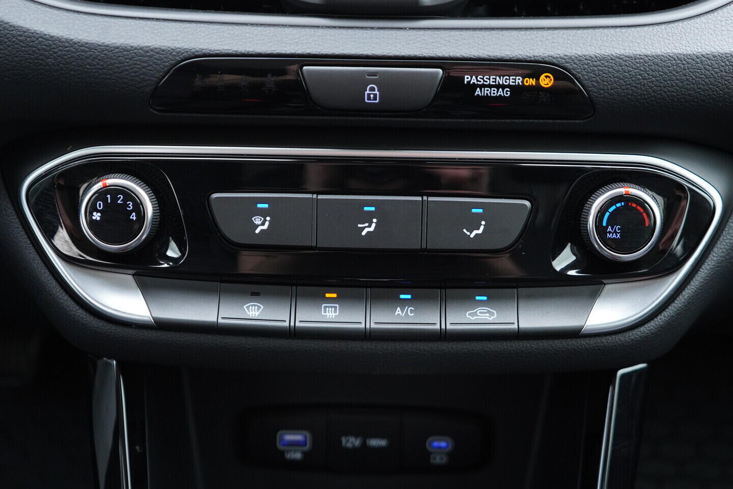 OV190V10802_31.webp_I30 Smart 1.0  74 kW automat, DPH