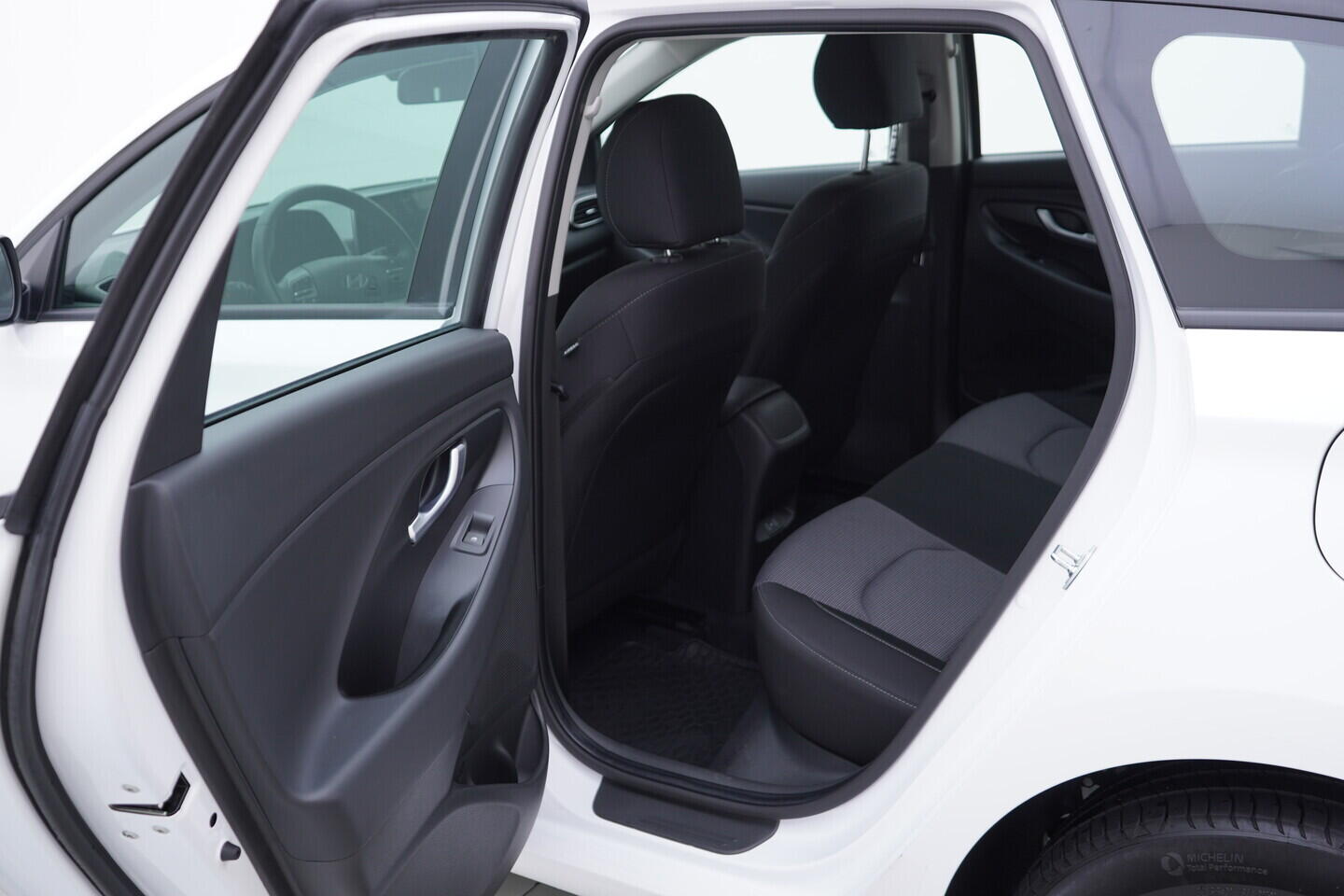 OV190V10802_33.webp_I30 Smart 1.0  74 kW automat, DPH