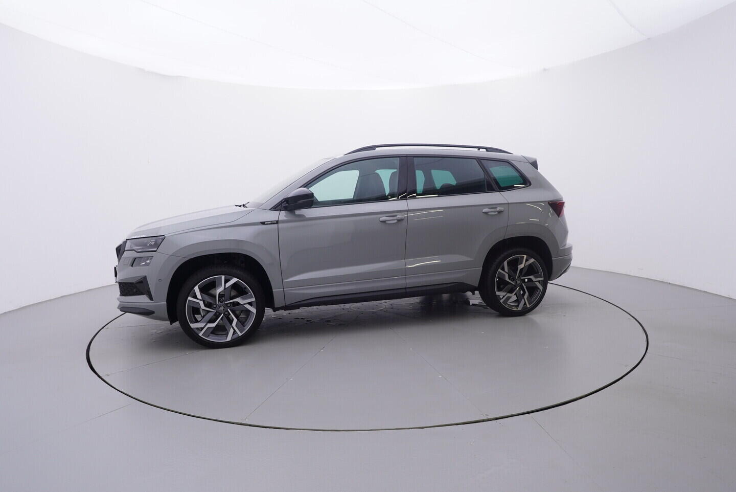 OV190V10806_11.webp_KAROQ SportLine 1.5 TSI 110 kW automat, DPH