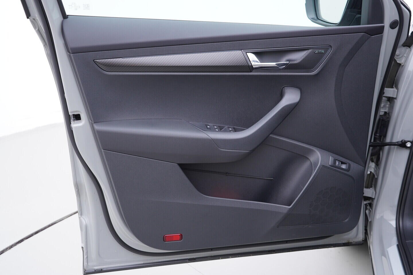 OV190V10806_19.webp_KAROQ SportLine 1.5 TSI 110 kW automat, DPH