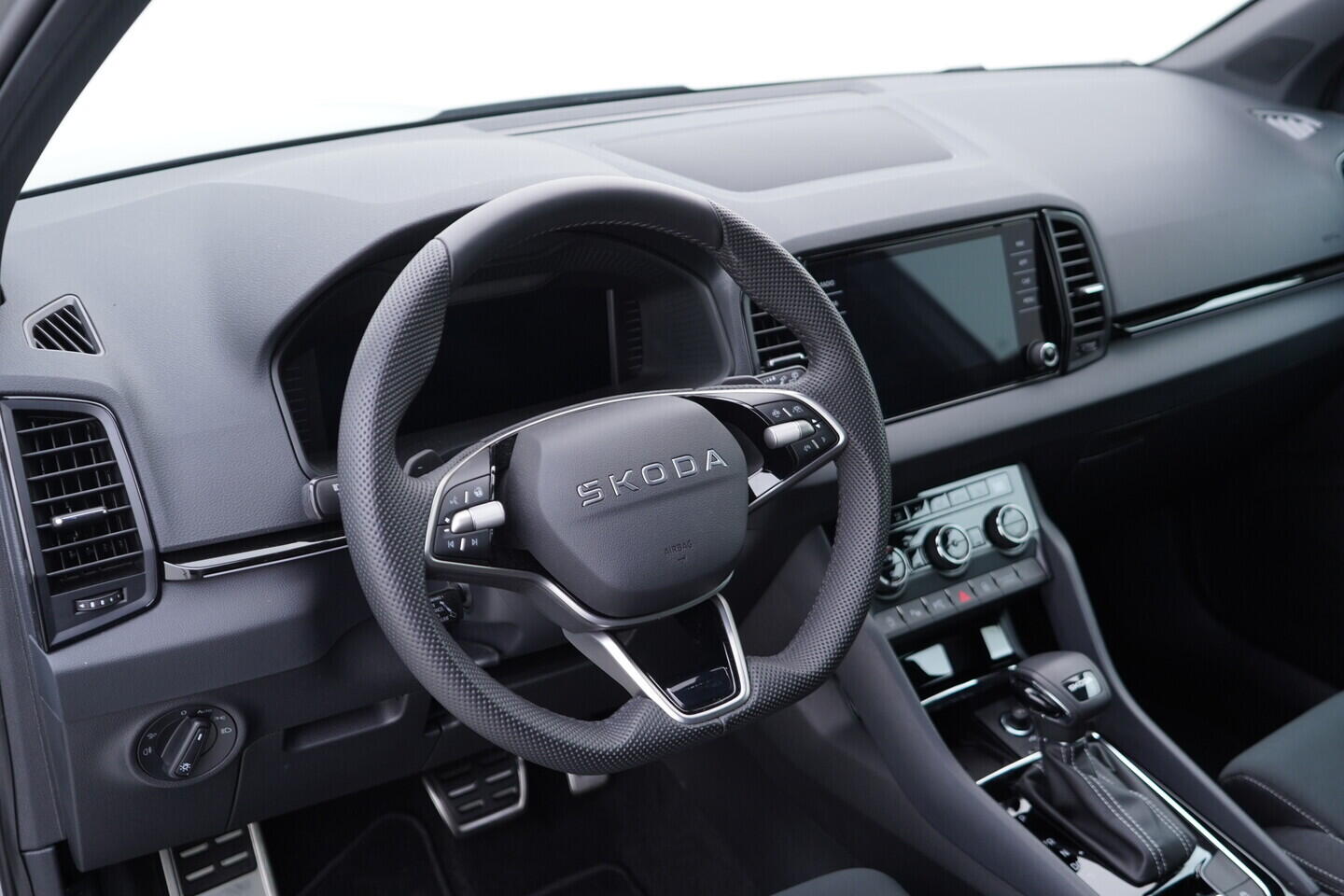 OV190V10806_23.webp_KAROQ SportLine 1.5 TSI 110 kW automat, DPH