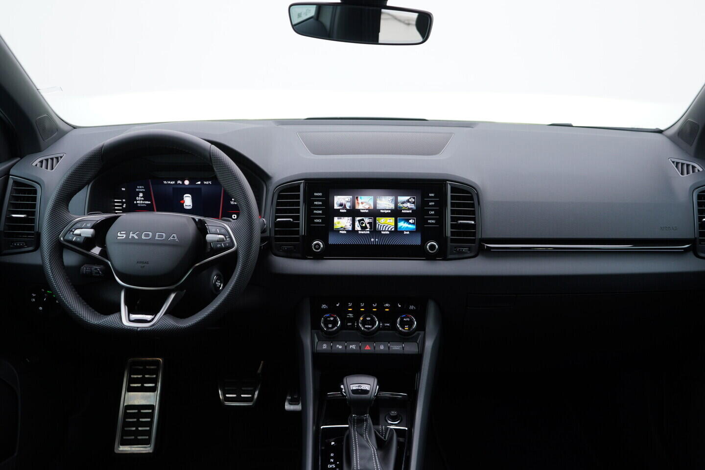 OV190V10806_28.webp_KAROQ SportLine 1.5 TSI 110 kW automat, DPH