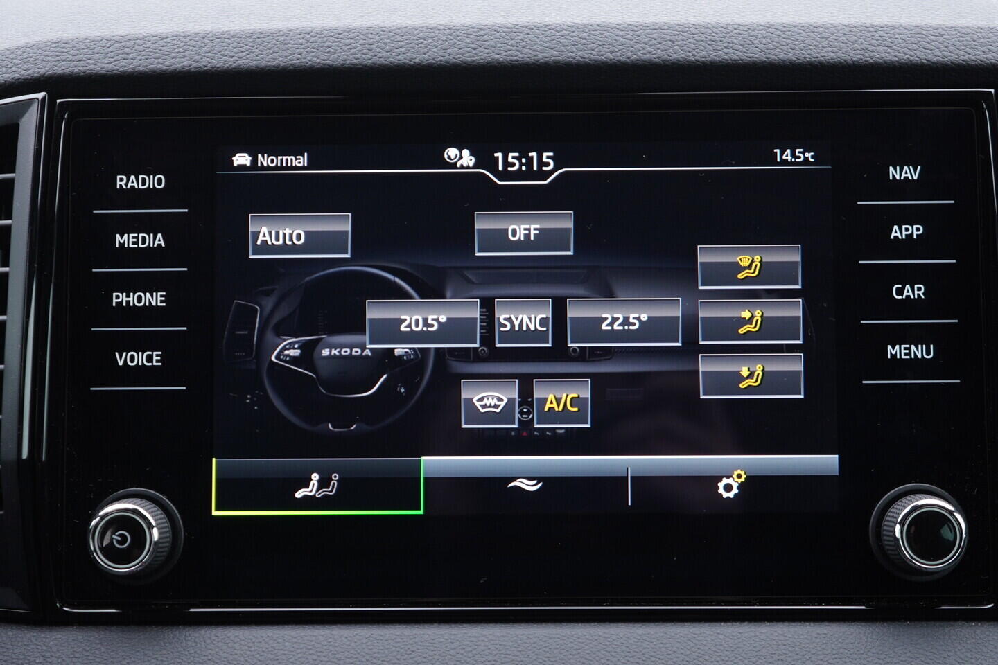 OV190V10806_33.webp_KAROQ SportLine 1.5 TSI 110 kW automat, DPH