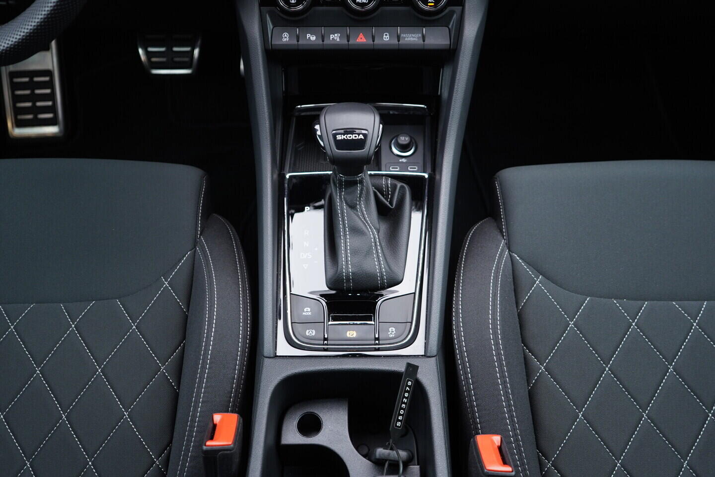 OV190V10806_36.webp_KAROQ SportLine 1.5 TSI 110 kW automat, DPH