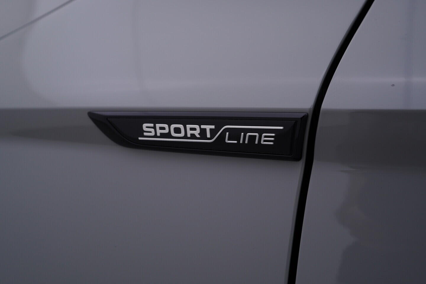 OV190V10806_45.webp_KAROQ SportLine 1.5 TSI 110 kW automat, DPH