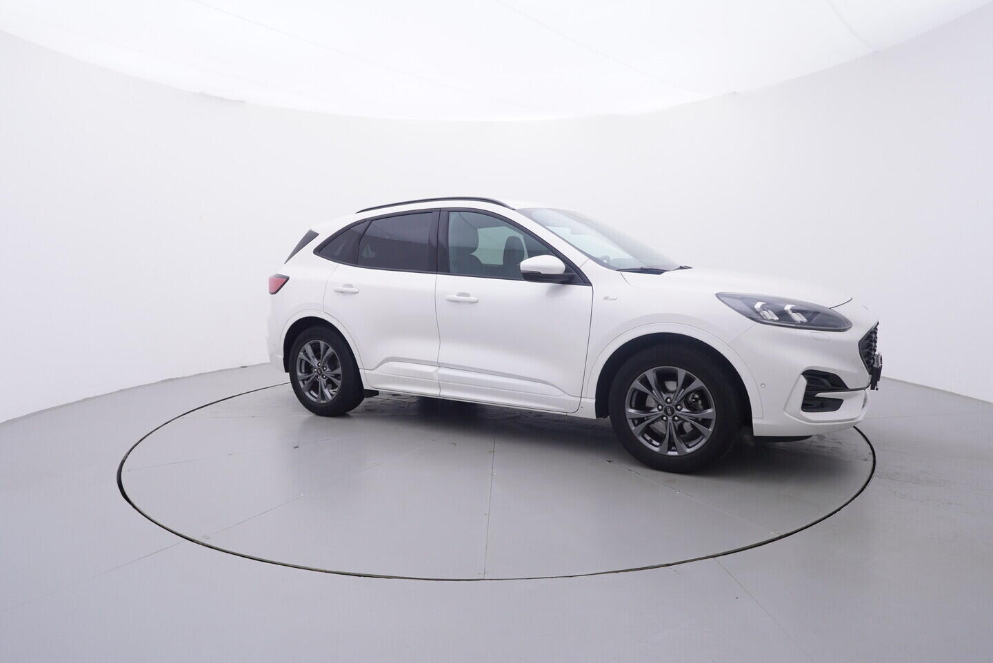 OV190V10808_16.webp_KUGA  1.5  110 kW manuál