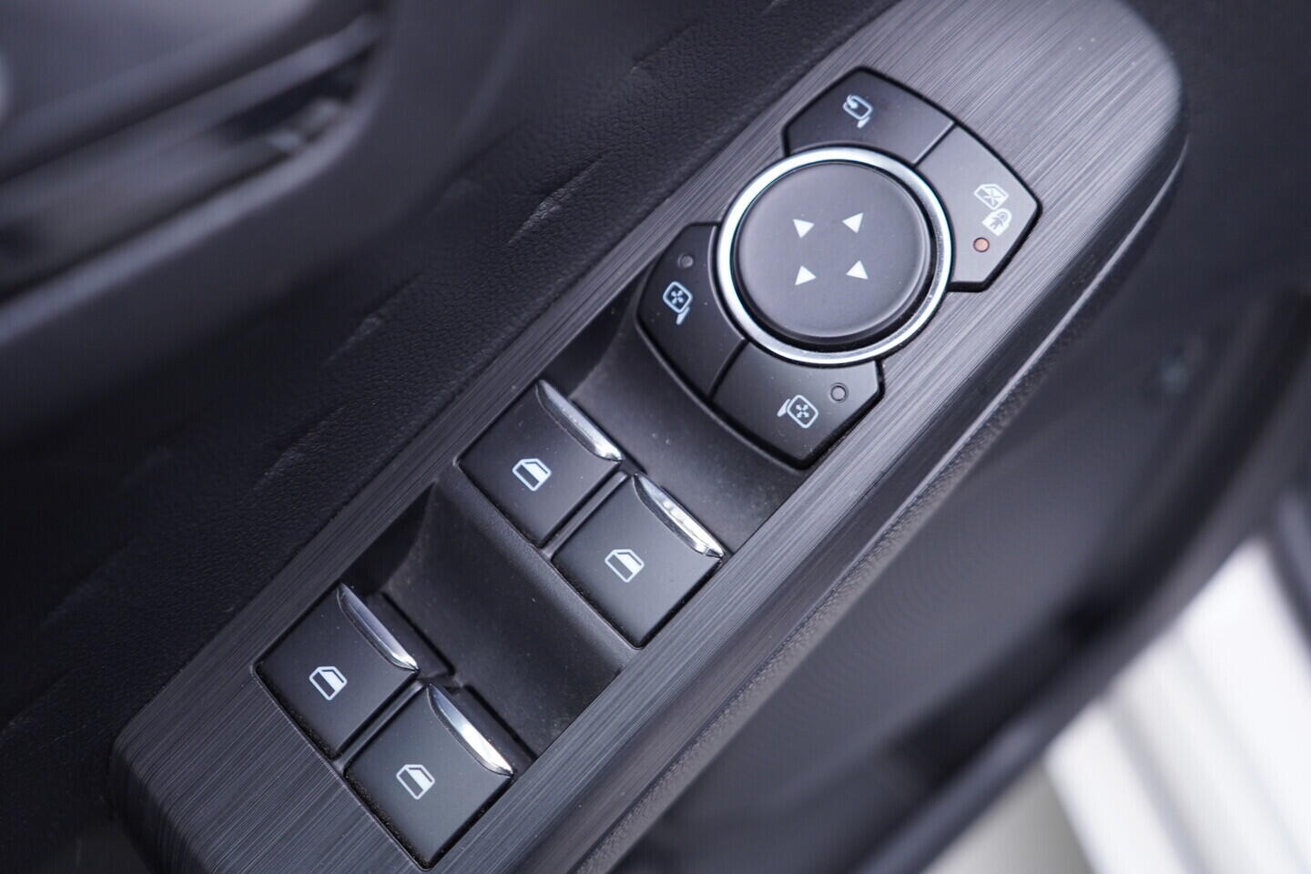 OV190V10808_20.webp_KUGA  1.5  110 kW manuál