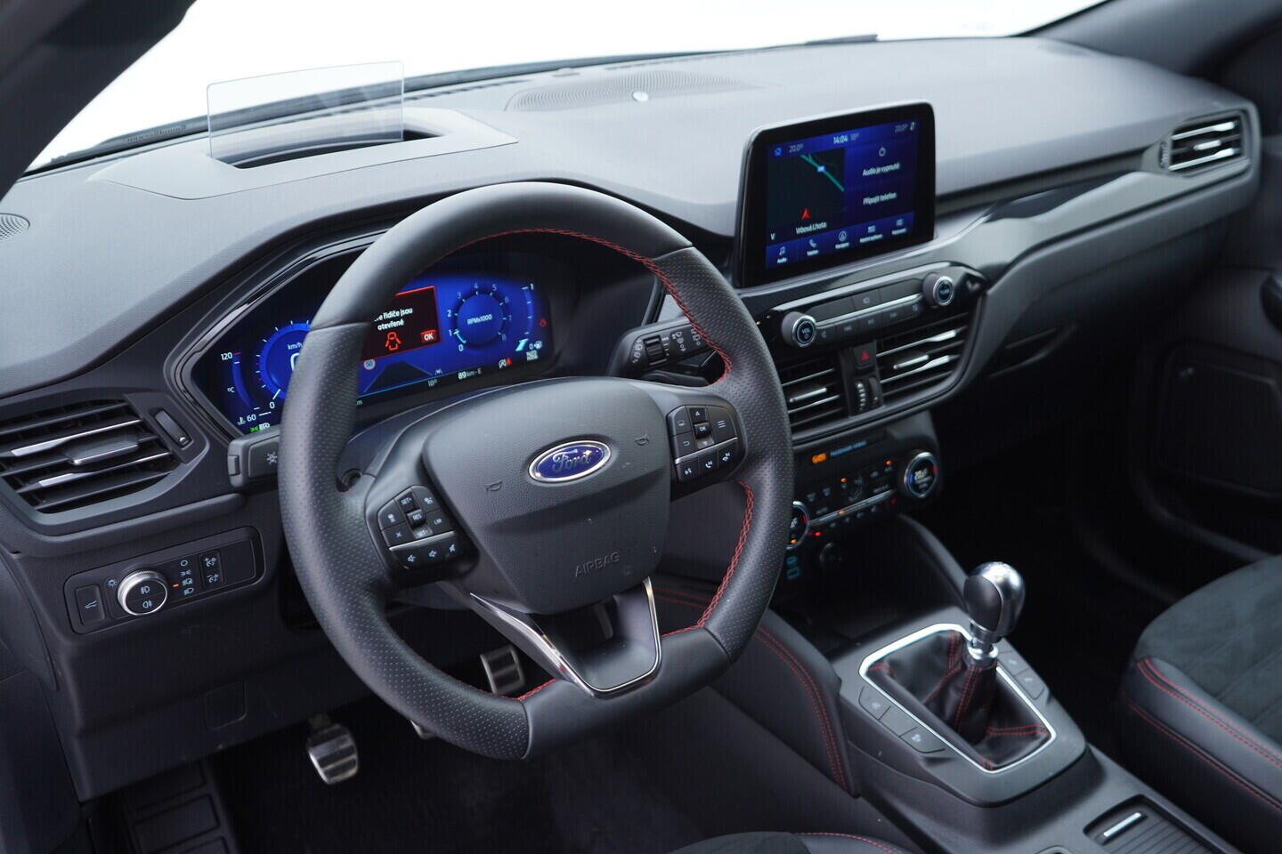 OV190V10808_21.webp_KUGA  1.5  110 kW manuál