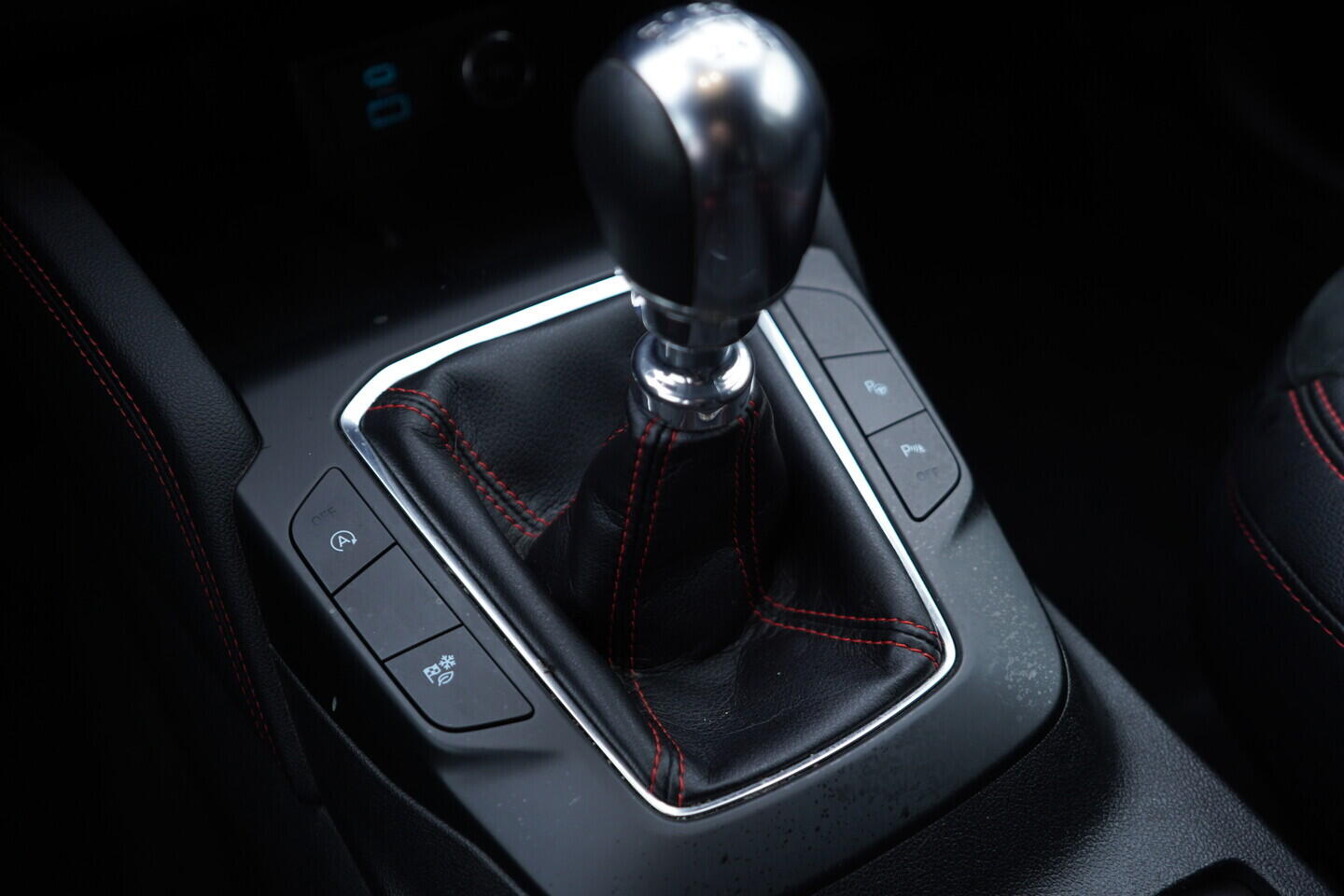 OV190V10808_36.webp_KUGA  1.5  110 kW manuál