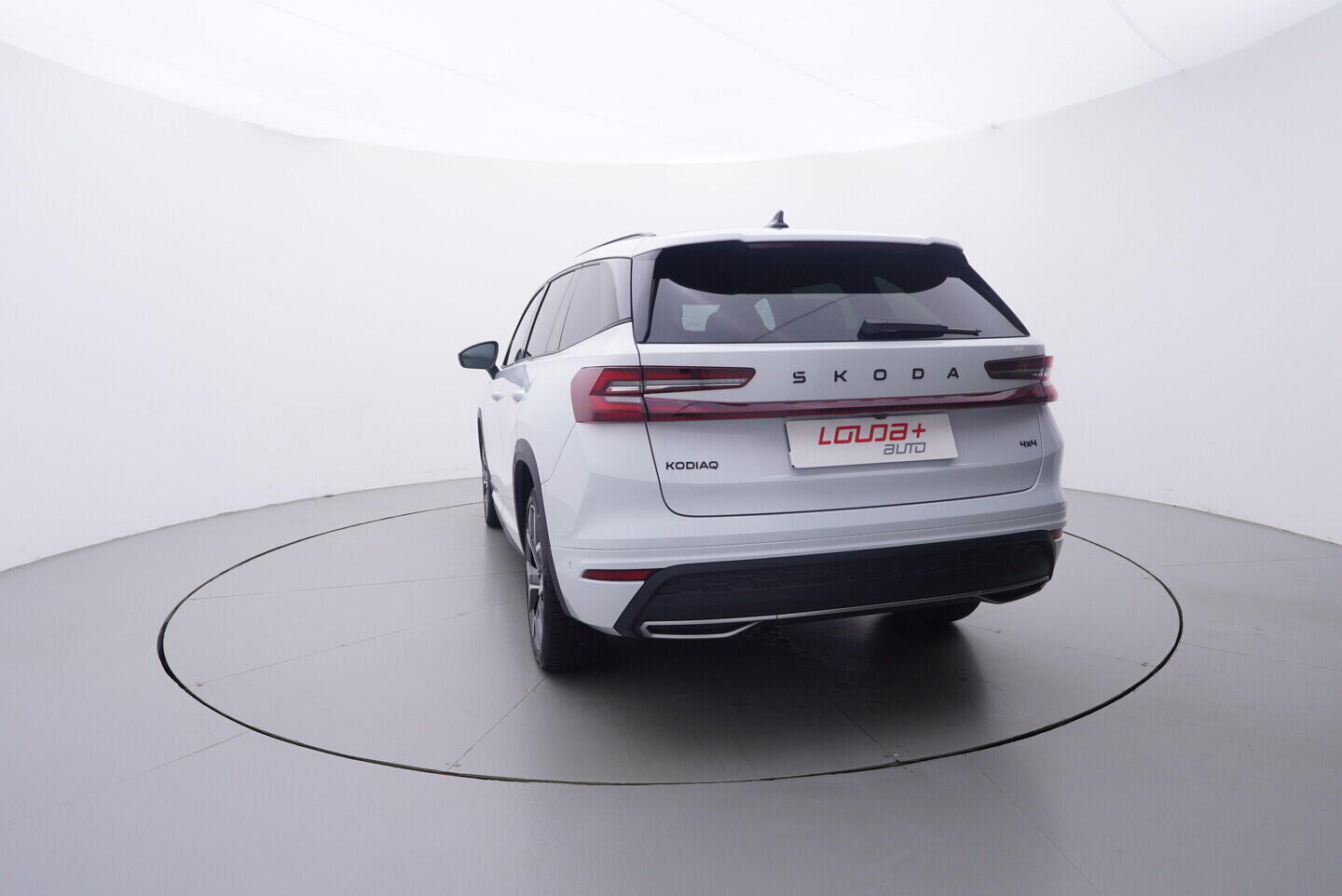 OV190V10810_13.webp_KODIAQ SportLine 2.0 TDI 142 kW automat, DPH