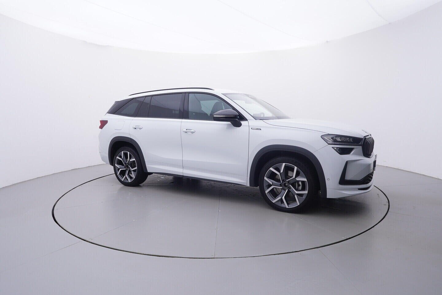 OV190V10810_16.webp_KODIAQ SportLine 2.0 TDI 142 kW automat, DPH