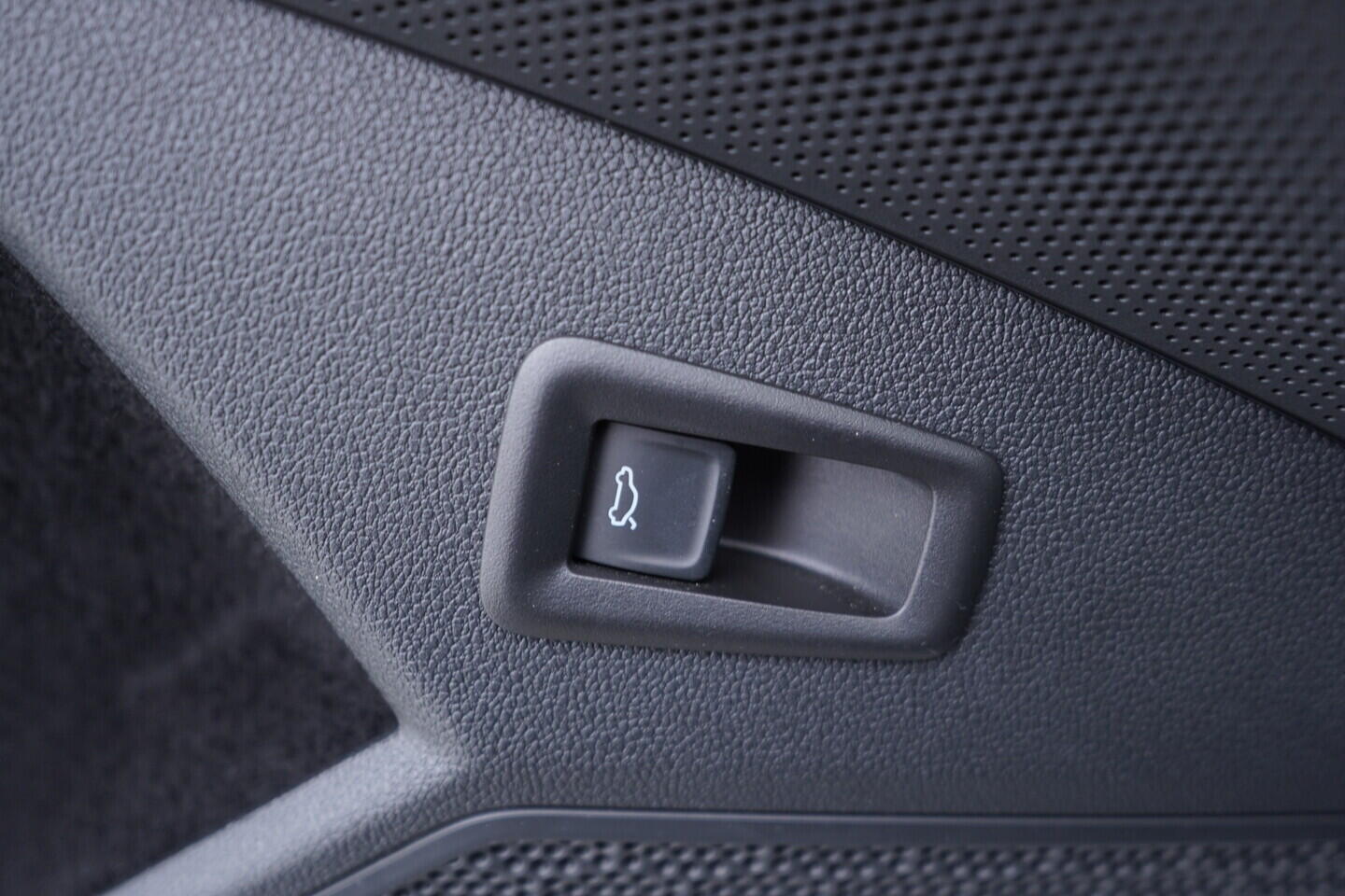 OV190V10810_21.webp_KODIAQ SportLine 2.0 TDI 142 kW automat, DPH