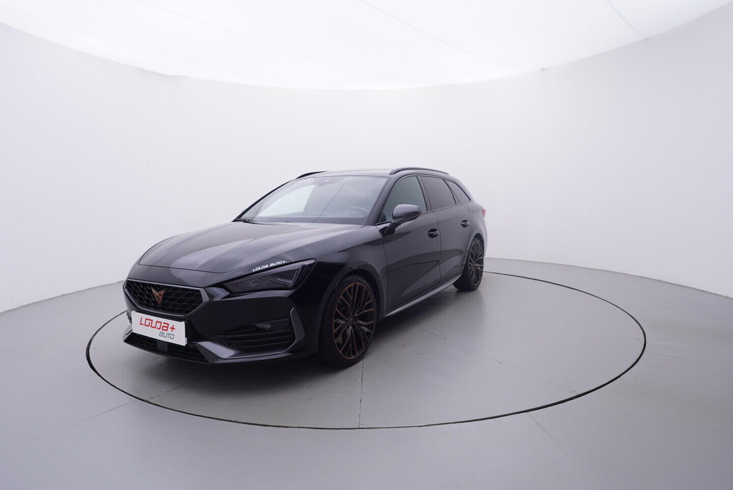 OV190V10811_10.webp_LEON SP 2.0 TSI 228 kW automat