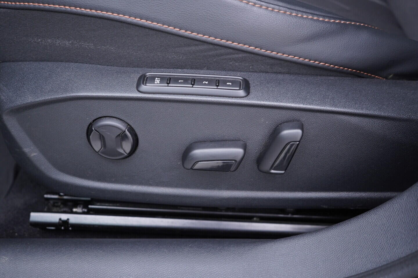 OV190V10811_22.webp_LEON SP 2.0 TSI 228 kW automat