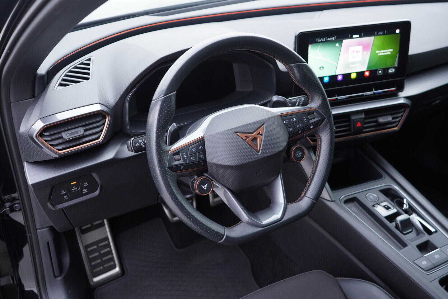 OV190V10811_23.webp_LEON SP 2.0 TSI 228 kW automat