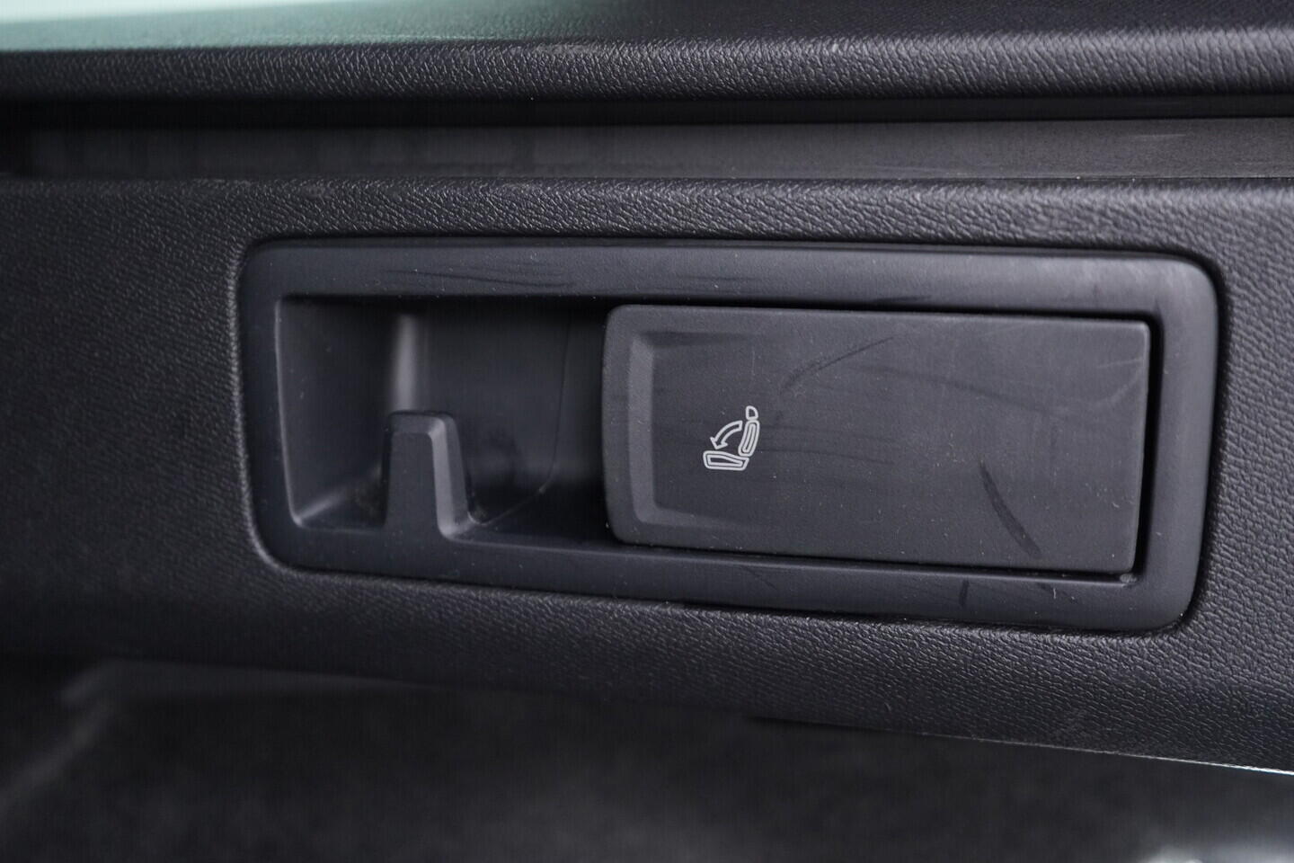 OV190V10811_40.webp_LEON SP 2.0 TSI 228 kW automat