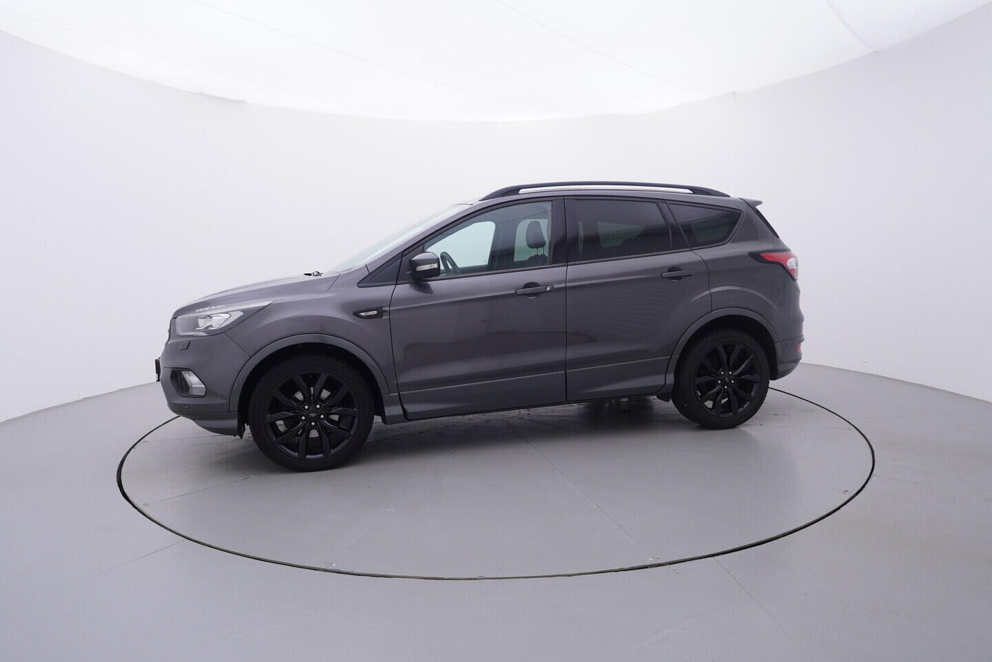 OV190V10812_11.webp_KUGA ST-Line 1.5  110 kW manuál