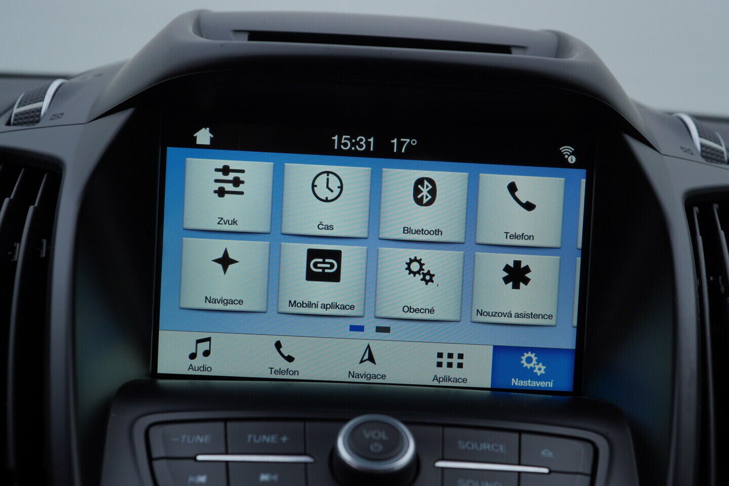 OV190V10812_32.webp_KUGA ST-Line 1.5  110 kW manuál