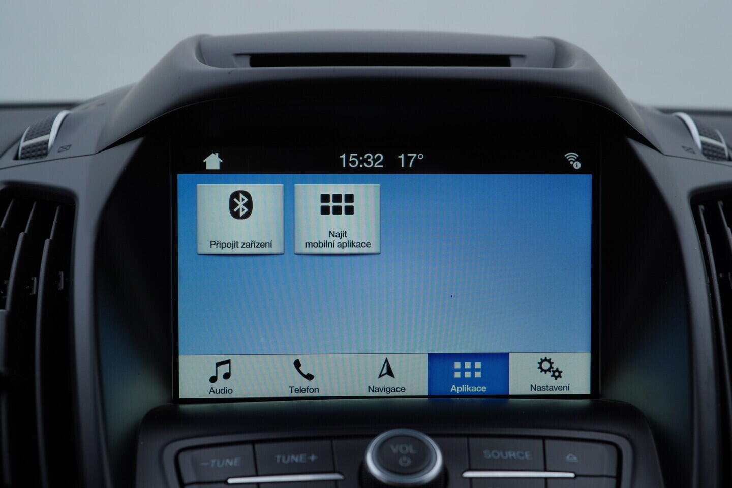 OV190V10812_35.webp_KUGA ST-Line 1.5  110 kW manuál