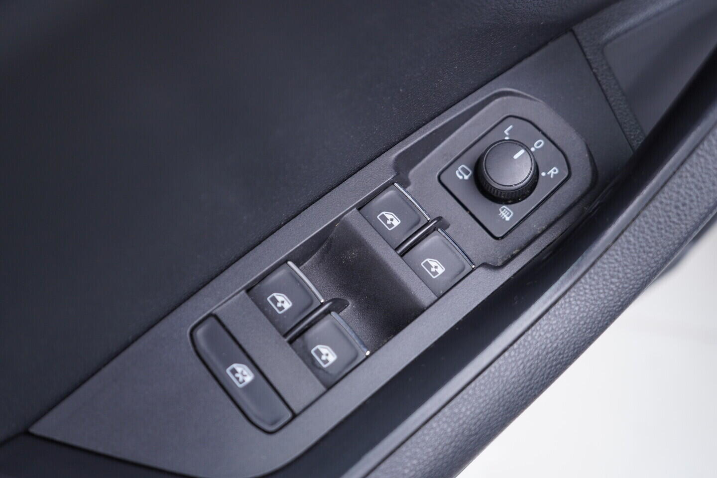 OV190V10815_20.webp_KAROQ Style 1.5 TSI 110 kW automat