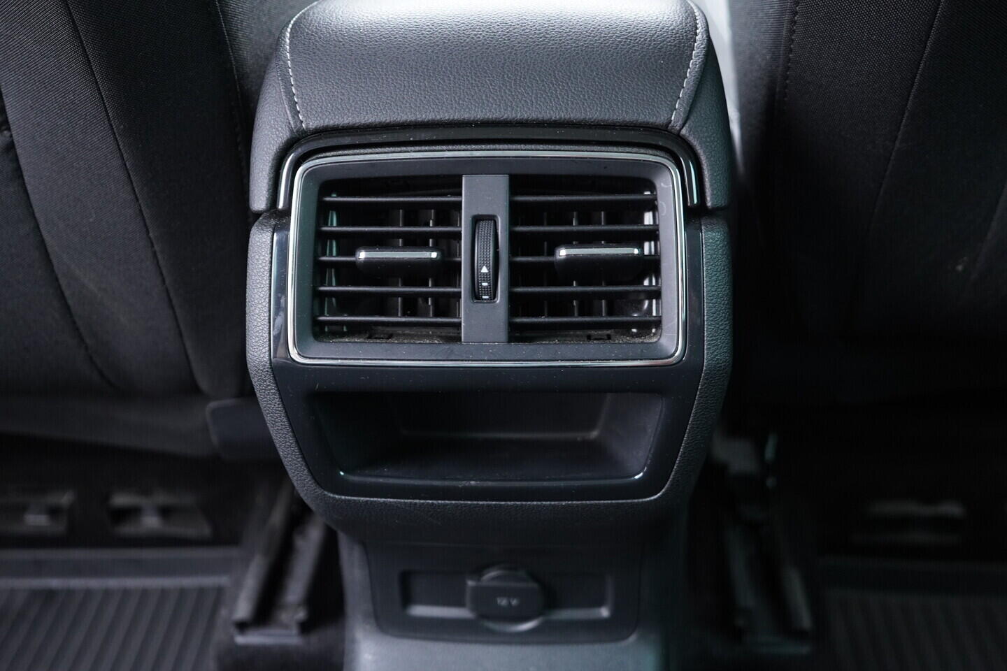 OV190V10815_36.webp_KAROQ Style 1.5 TSI 110 kW automat