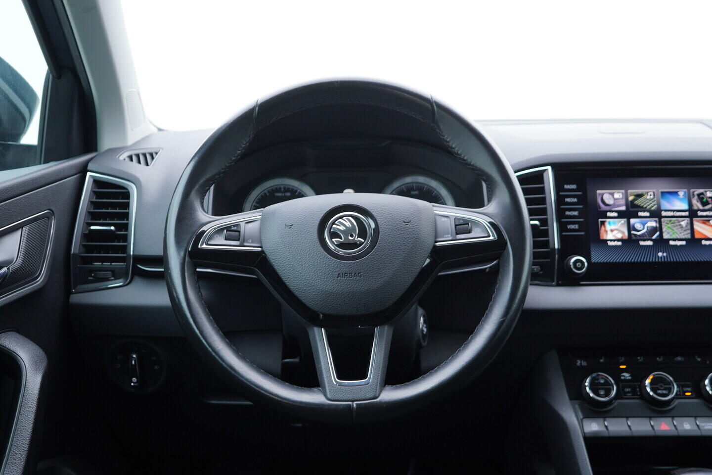 OV190V10816_26.webp_KAROQ Style 1.5 TSI 110 kW automat, DPH