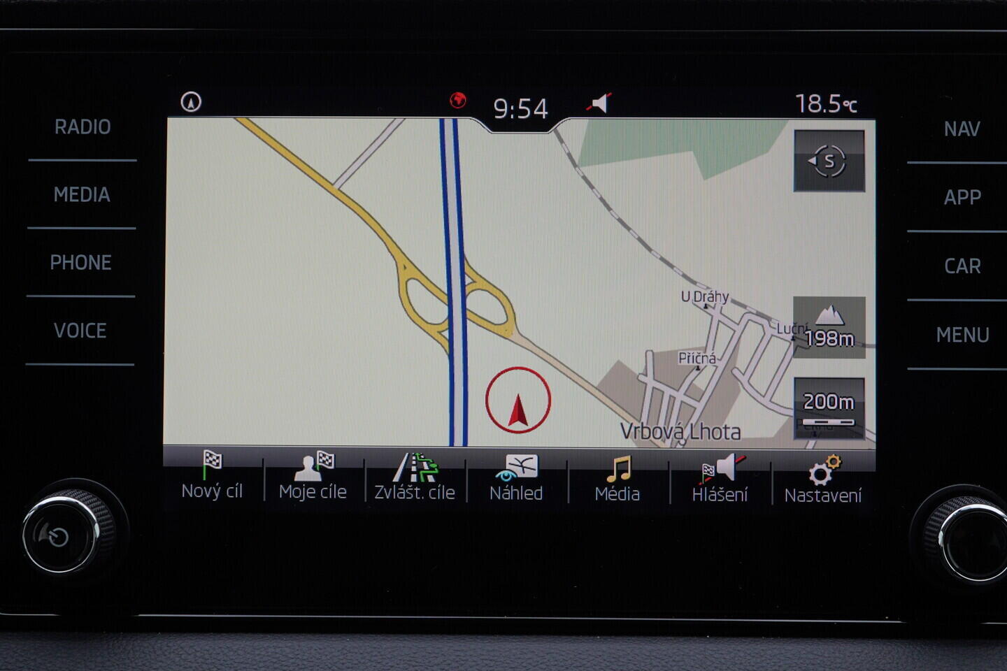 OV190V10816_31.webp_KAROQ Style 1.5 TSI 110 kW automat, DPH