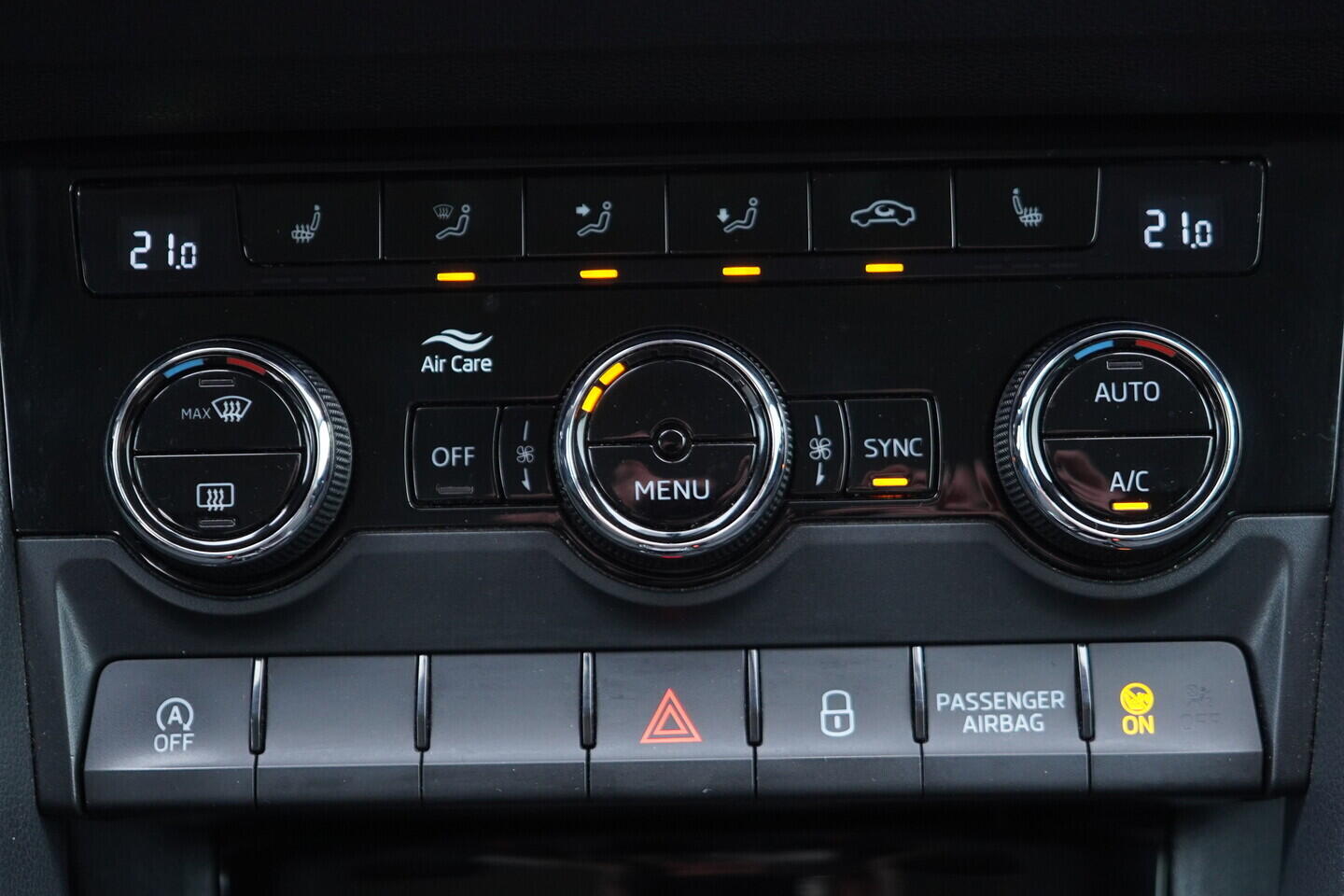 OV190V10816_32.webp_KAROQ Style 1.5 TSI 110 kW automat, DPH