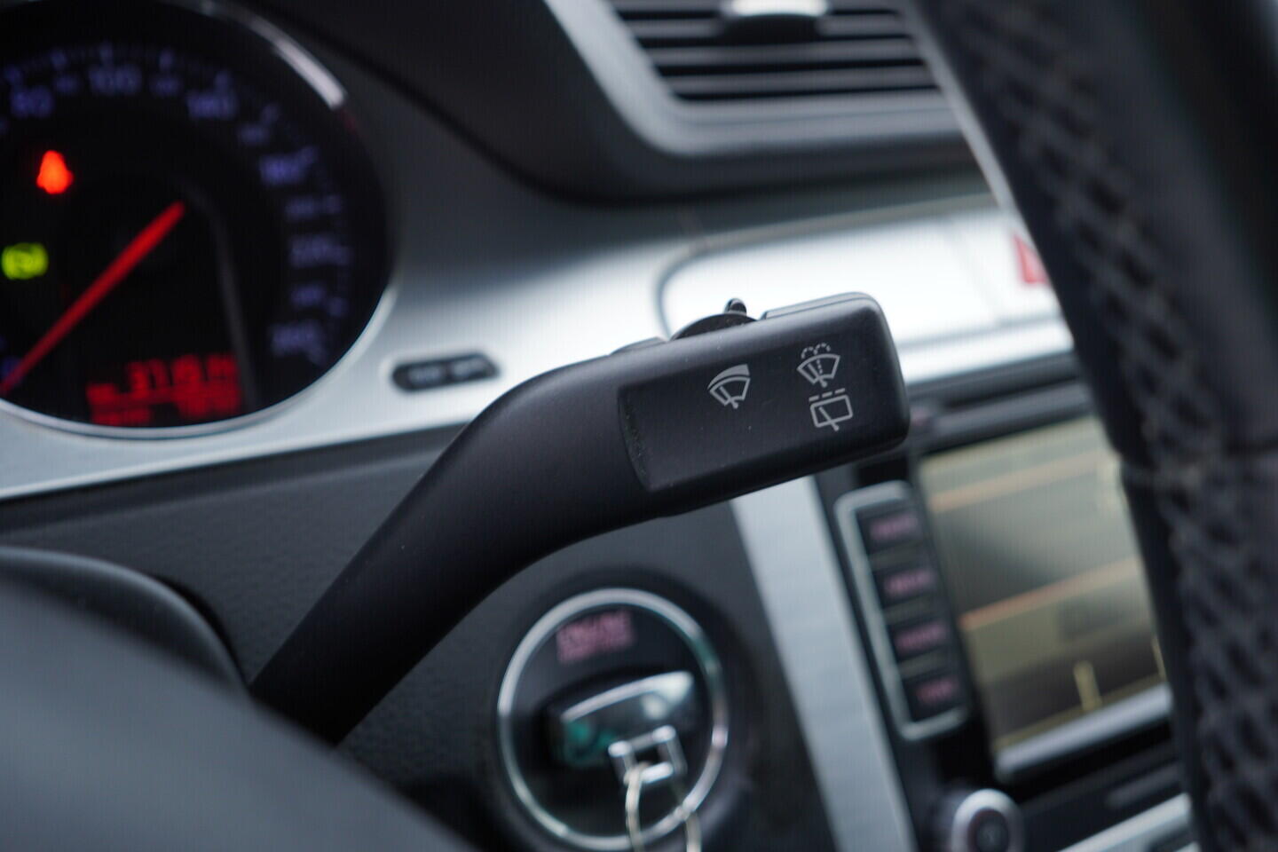 OV190V10817_25.webp_PASSAT VARIANT  2.0 TDI 103 kW automat