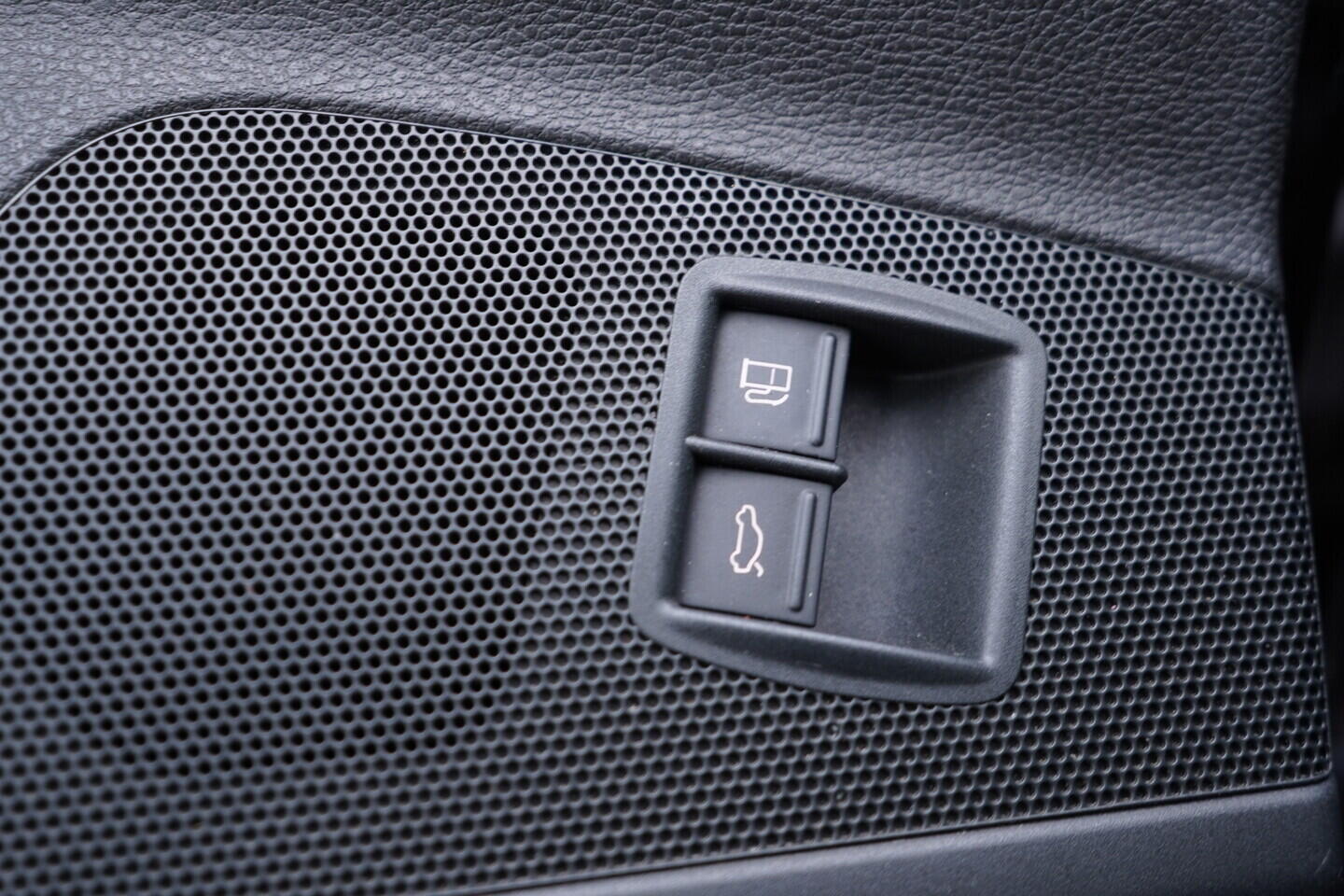 OV190V10817_28.webp_PASSAT VARIANT  2.0 TDI 103 kW automat